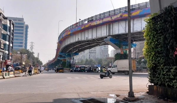 Hi-Tech City Road Infrastructure view of Hi-Tech City Road highlighting the seamless access to major IT hubs from Prestige Golden Grove