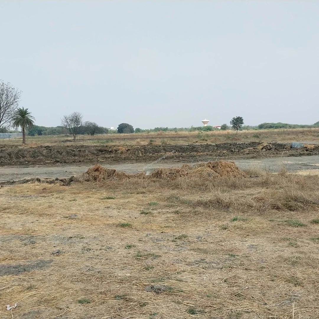 Land View Wide panoramic view of the open land and site landscape at Prestige Golden Grove in Hyderabad